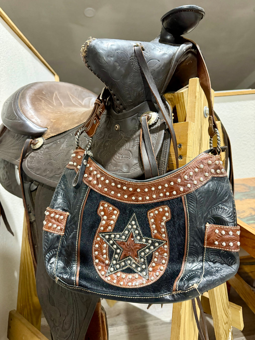Pre-Loved American West Shoulder Bag