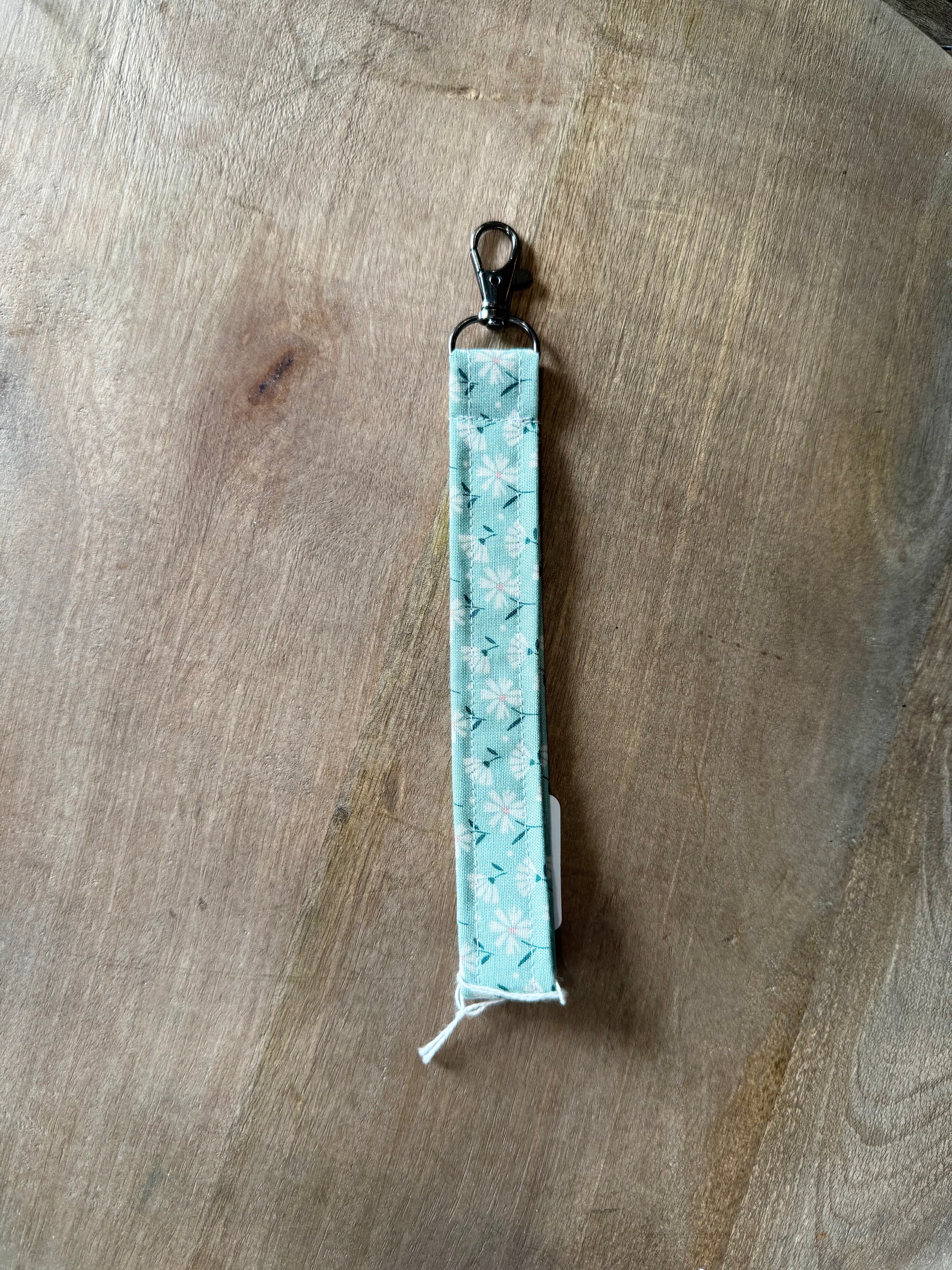 Fresh Daisy Keychain
