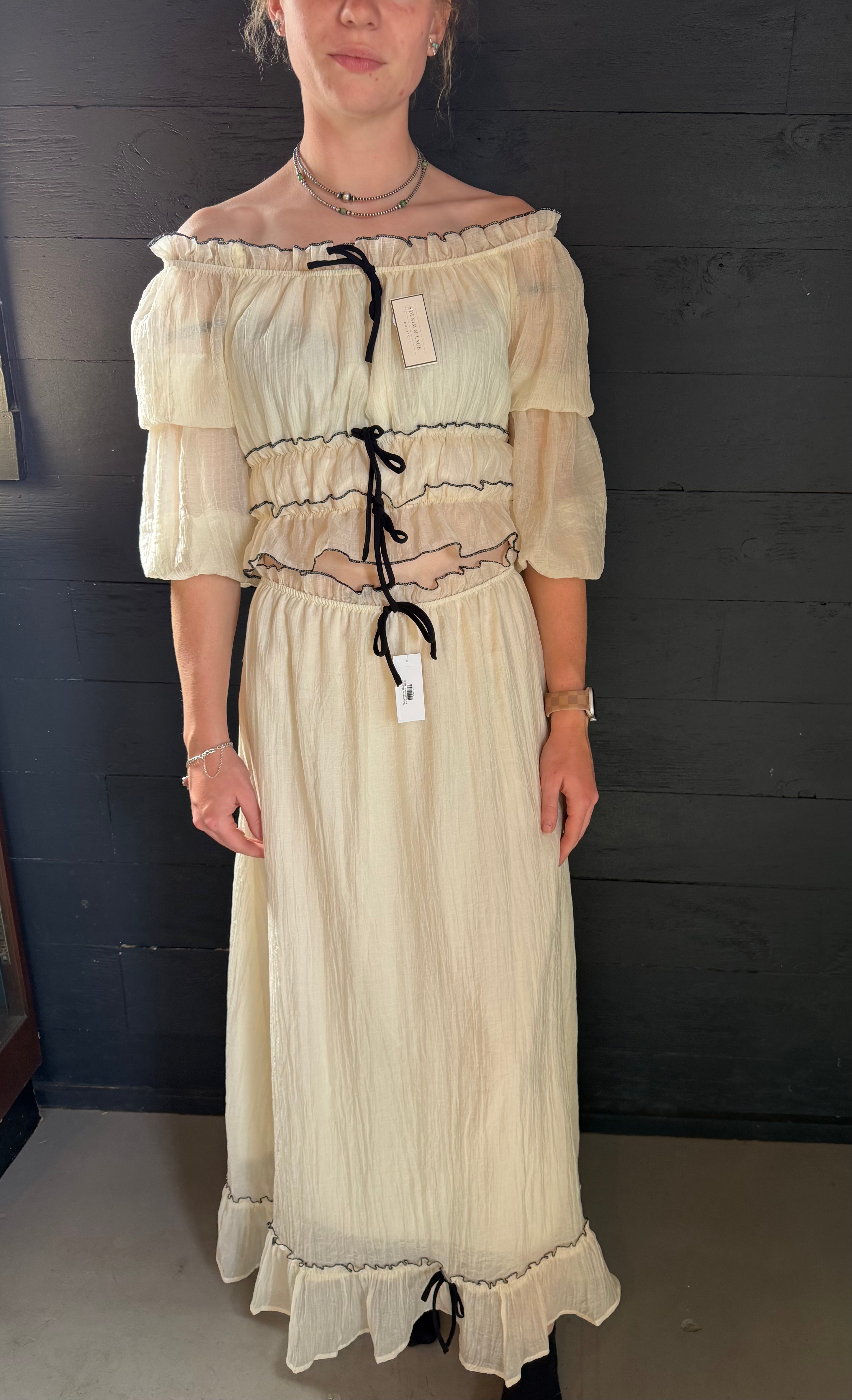 Threaded Day Blouse
